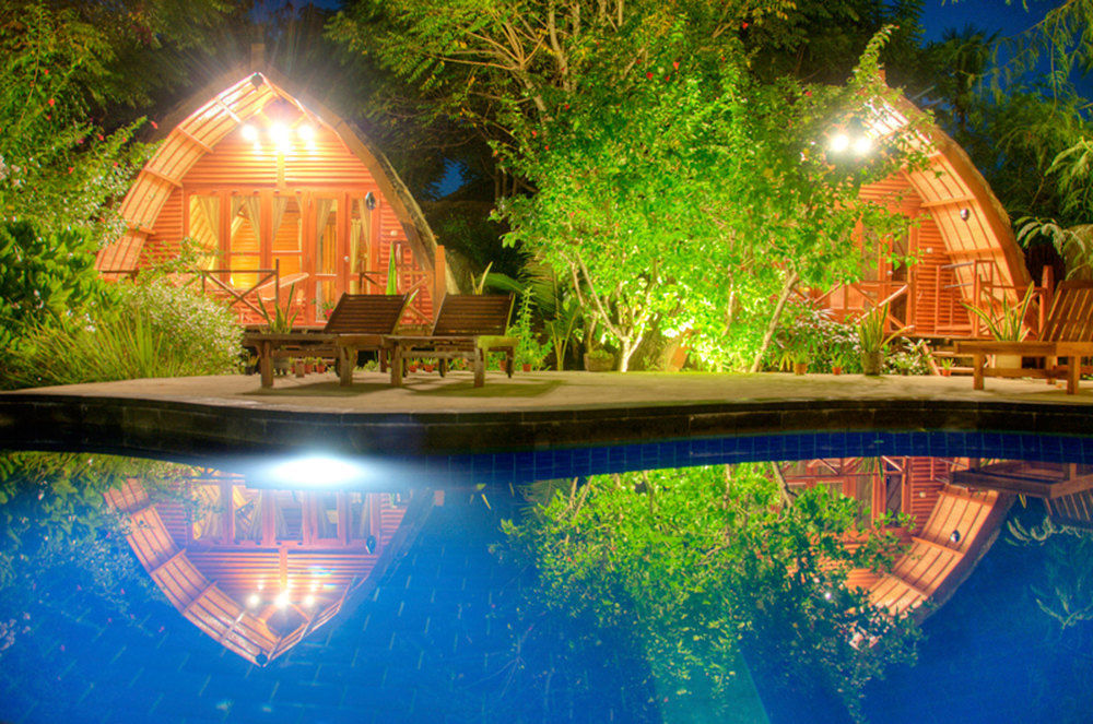 Manta Dive Gili Air Resort Buitenkant foto